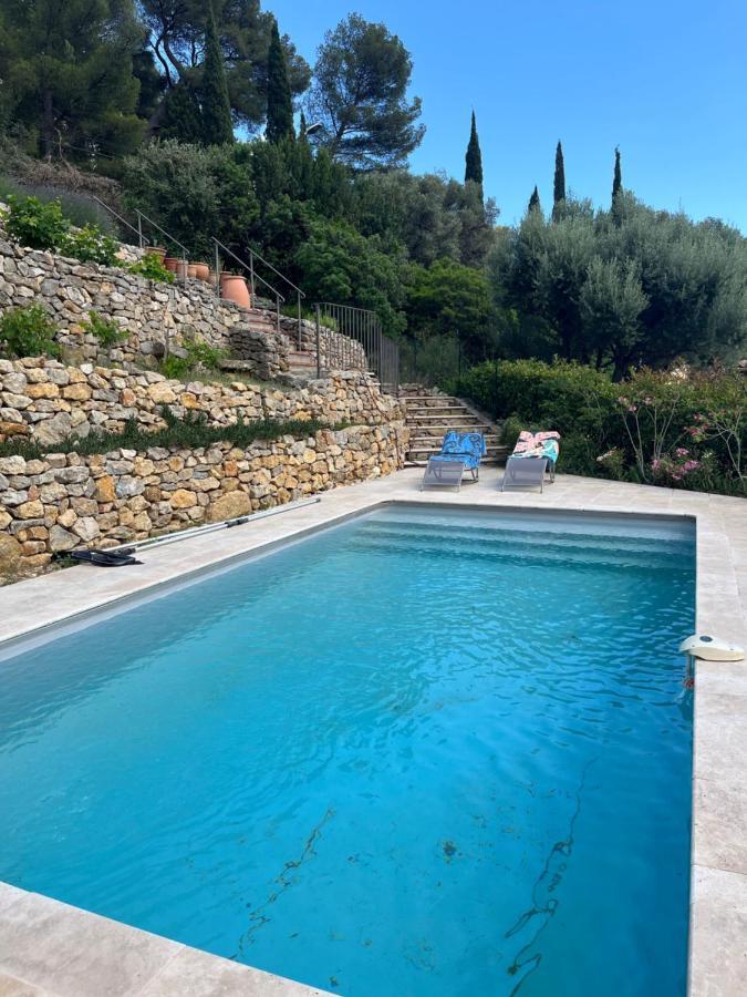 Hauteurs De Toulon : Charmant Studio Piscine Екстериор снимка